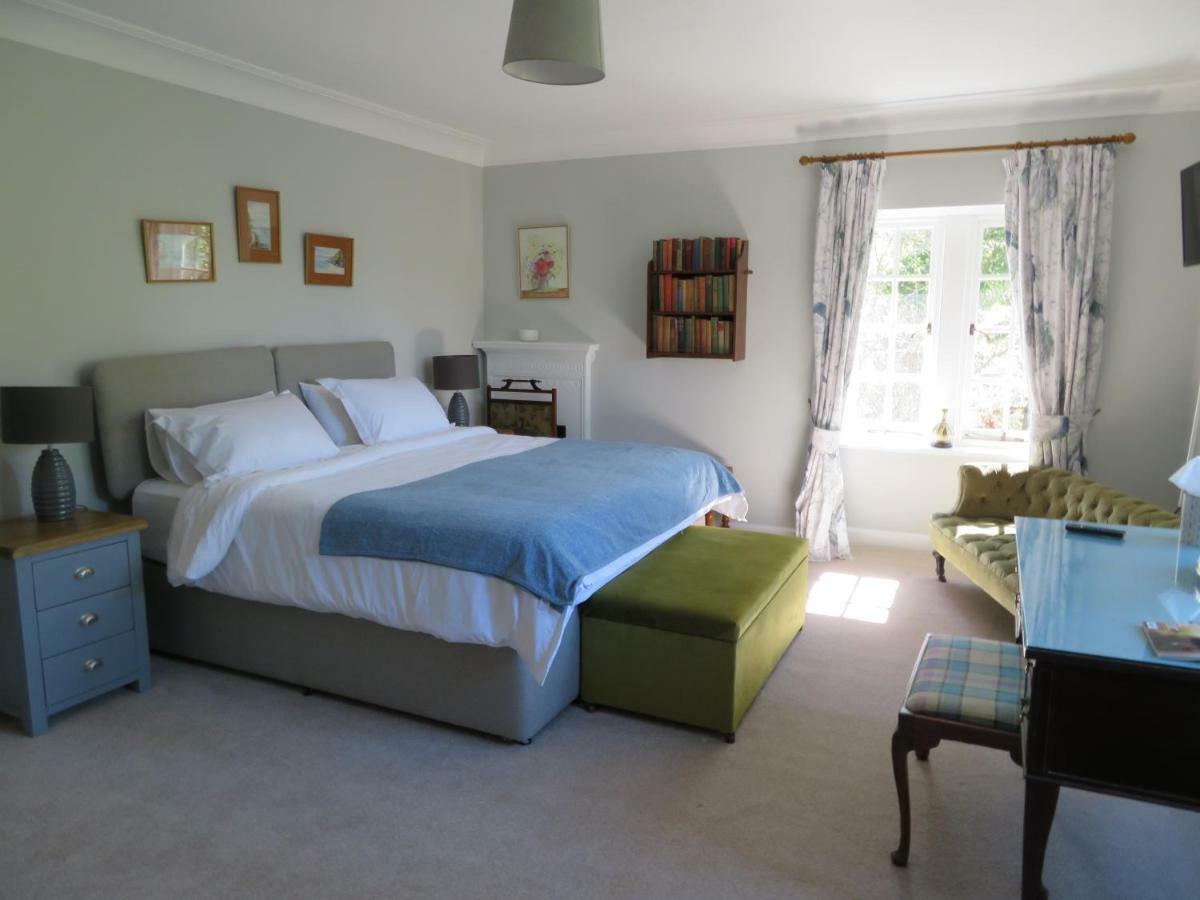 Chambre Double ou Lits Jumeaux avec Salle de Bains Privative
